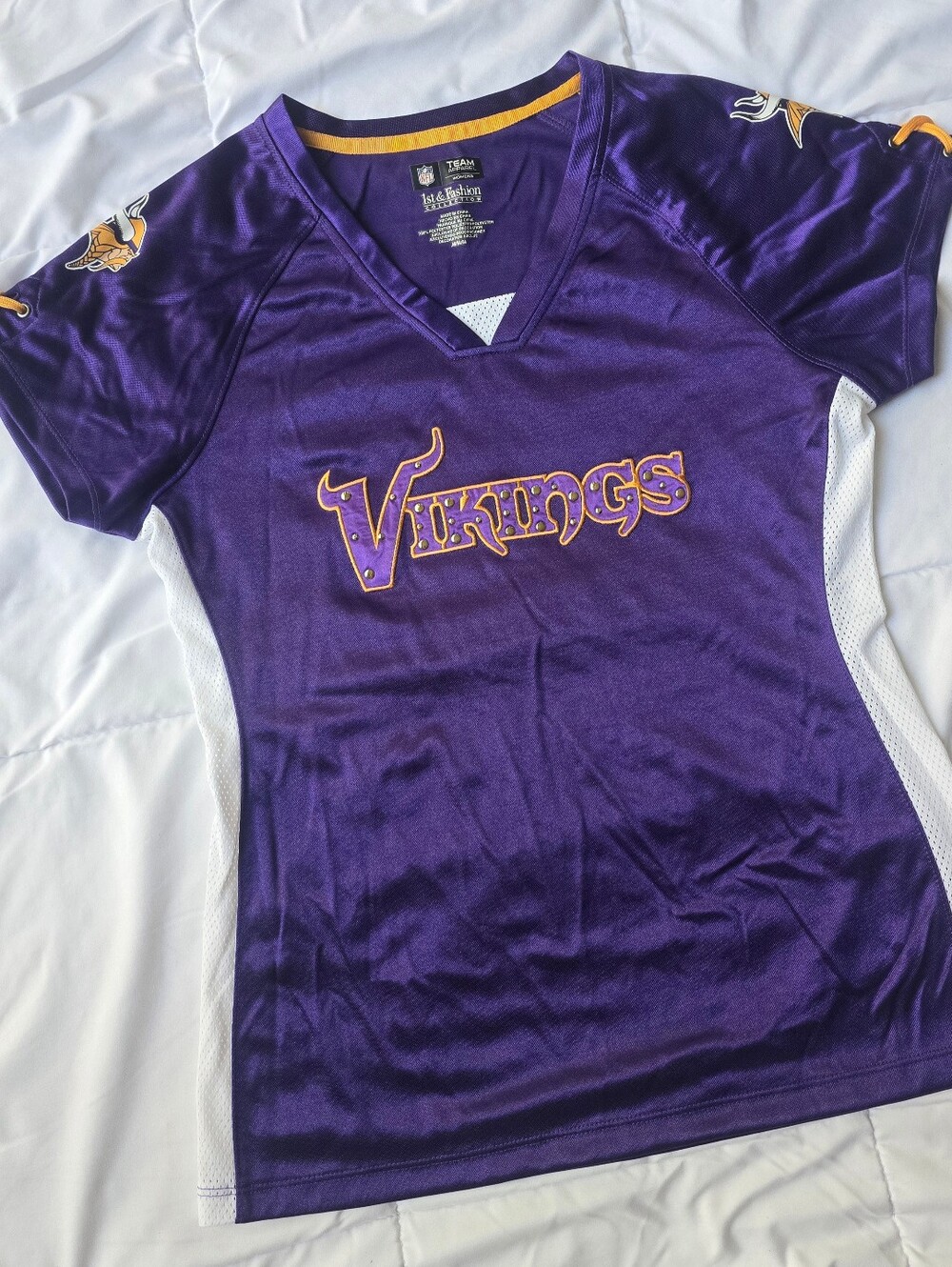 Minnesota Vikings Women’s Purple Team Jersey - V-Neck